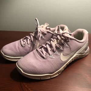 Women’s Nike Metcon 4